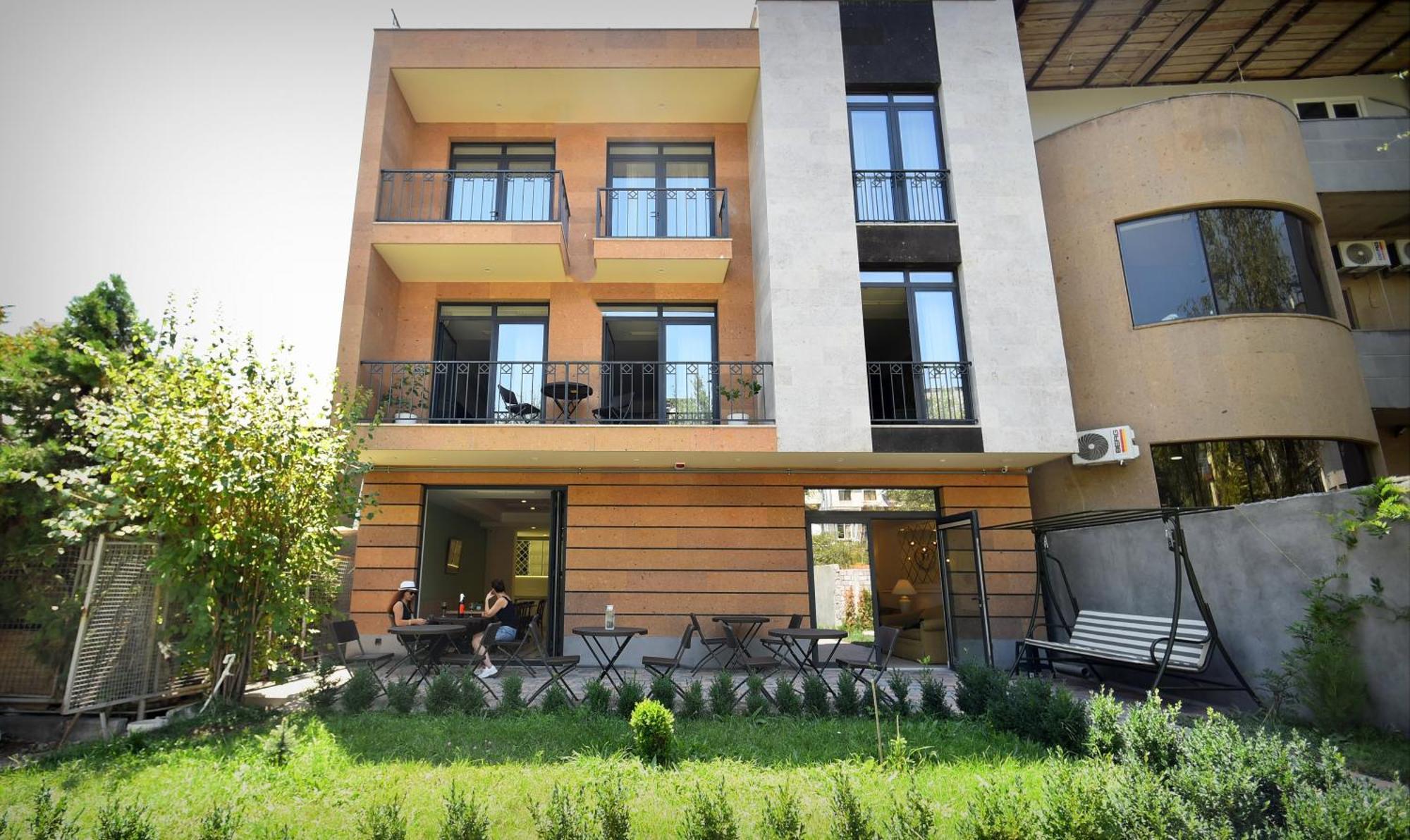 Hotel Avenue 30 Jerevan Exteriör bild